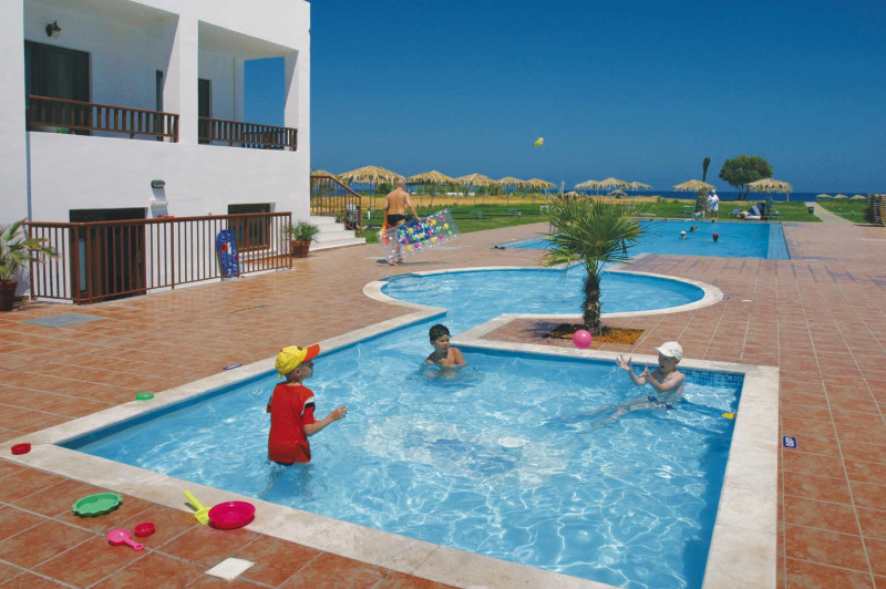Geraniotis Beach