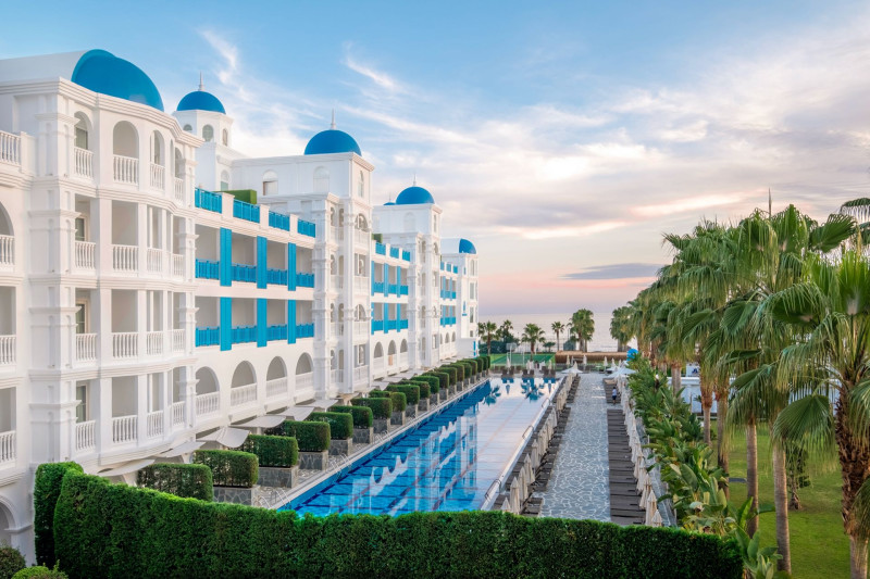 Rubi Platinum Spa Resort & Suites