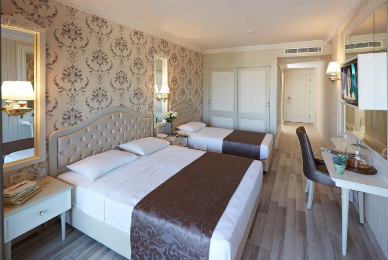 Emre Beach & Emre Hotel