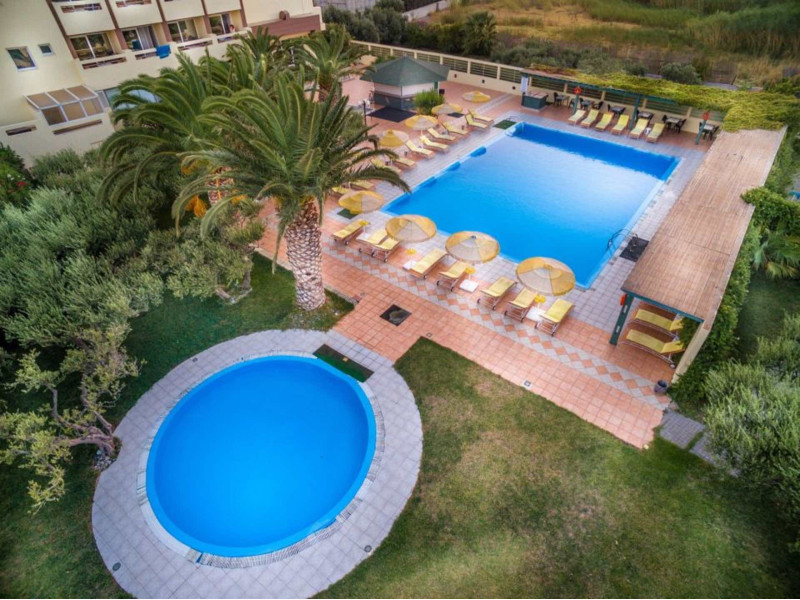 CHC Tylissos Beach