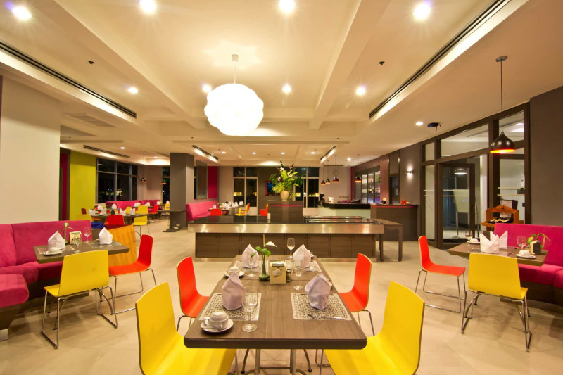 Sunshine Vista Hotel