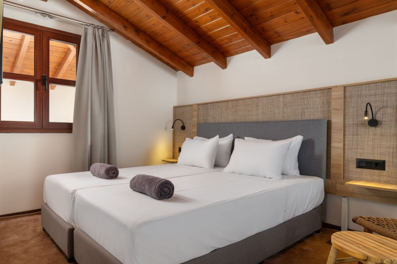 Costa Lindia Beach Resort & Spa