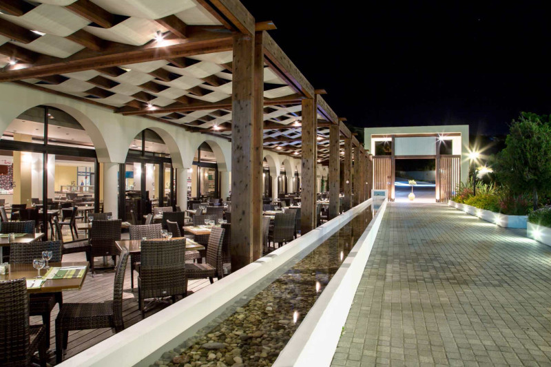 Cosmopolitan Hotel Affiliated by Meliá