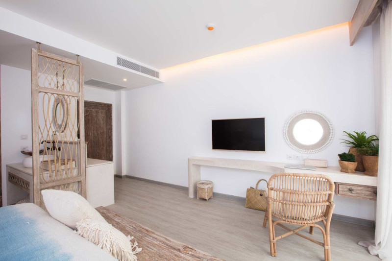 Eden Beach Resort & Spa