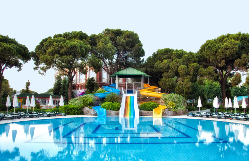 Kremlin Palace Deluxe