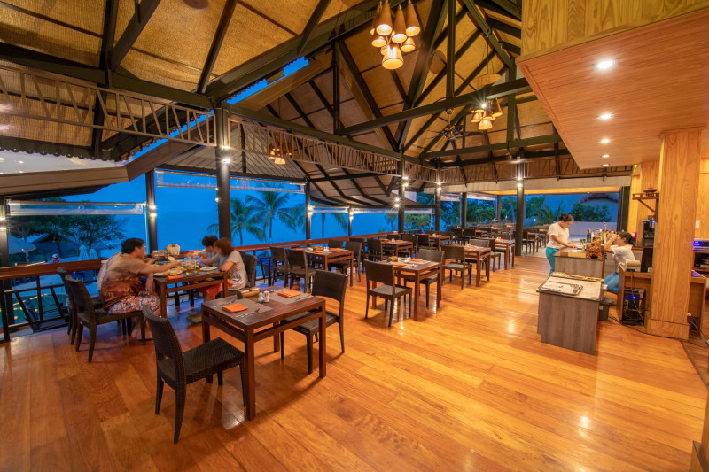 Coral Cliff Beach Resort