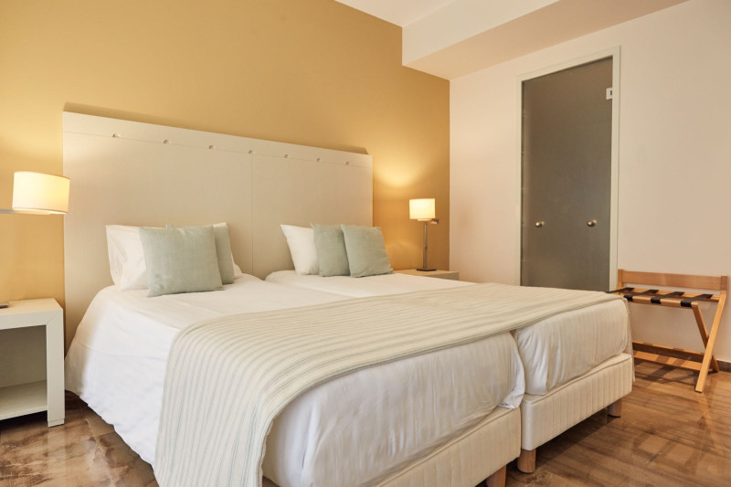 Giannoulis Grand Bay Beach Resort