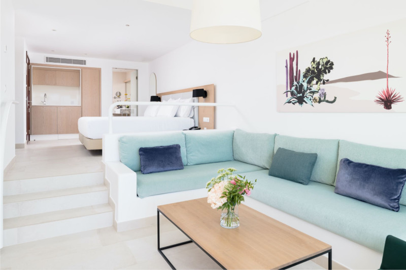 Plus Fariones Suite Hotel