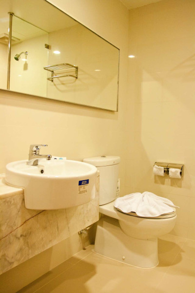 Sunshine Hotel & Residence
