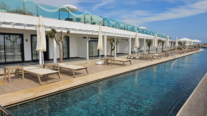 Gold Island Selected