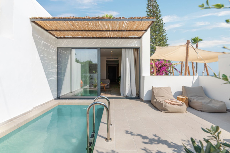 Napa Mermaid Hotel & Suites