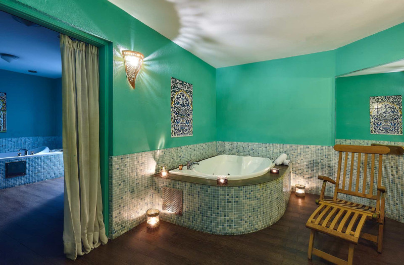 Alexander Beach Hotel & Village Resort