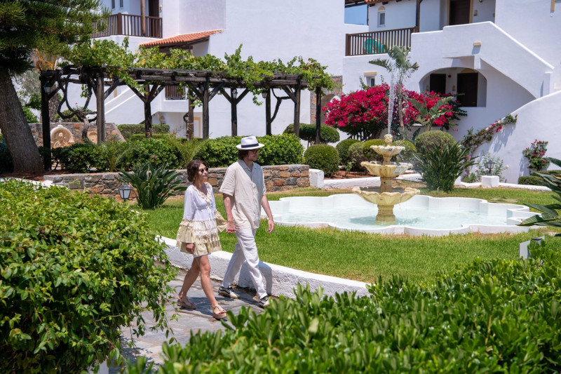 Alexander Beach Hotel & Village Resort