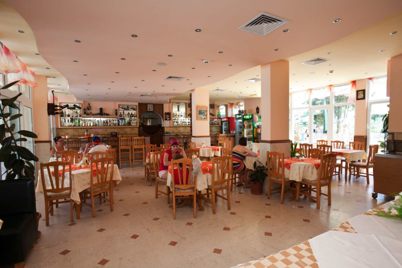 Sunny Day Club Hotel