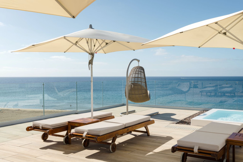 Plus Fariones Suite Hotel