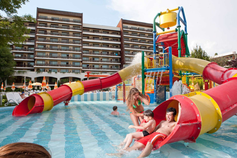 Flamingo Grand Hotel & Spa