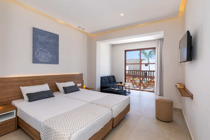 Costa Lindia Blue Star Resort & Spa