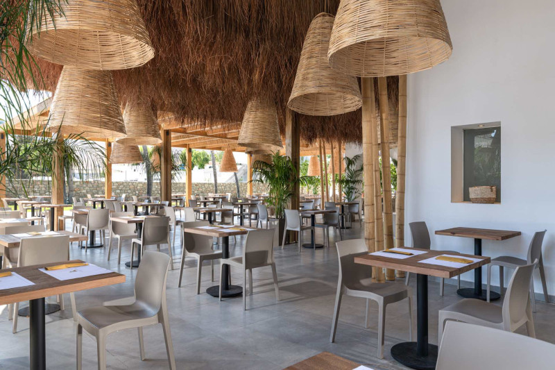 Costa Lindia Blue Star Resort & Spa