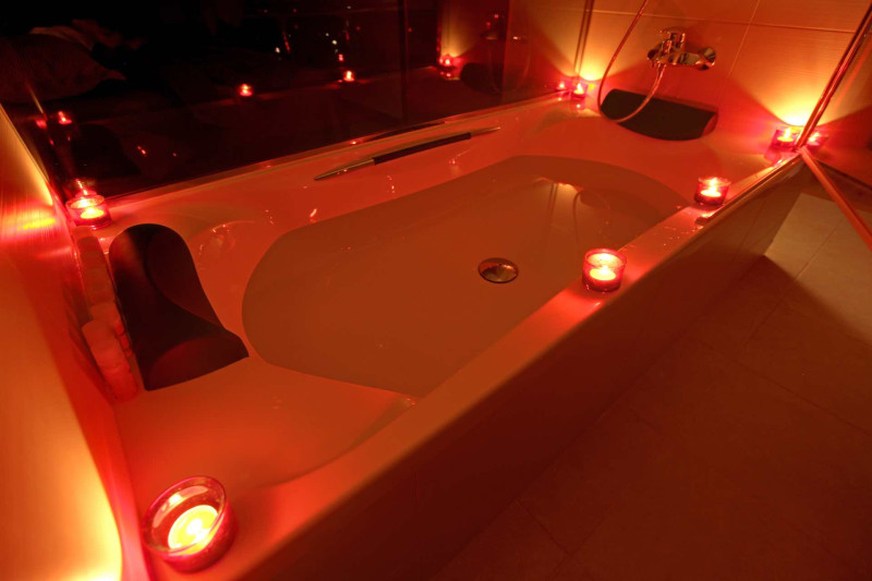 R2 Romantic Fantasia Suites