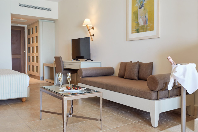 Giannoulis Grand Bay Beach Resort
