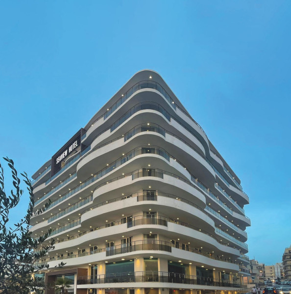 SeaView Hotel