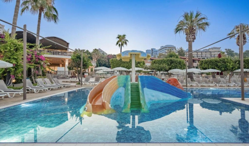 Justiniano Deluxe Resort