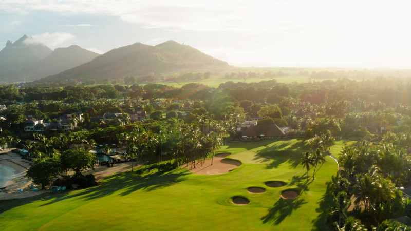 The Bay Club at Anahita