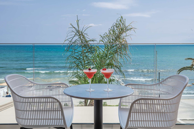 Epos Luxury Beach Hotel