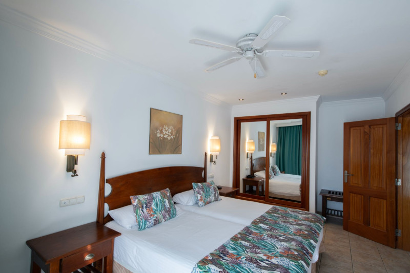 Aparthotel Las Marismas