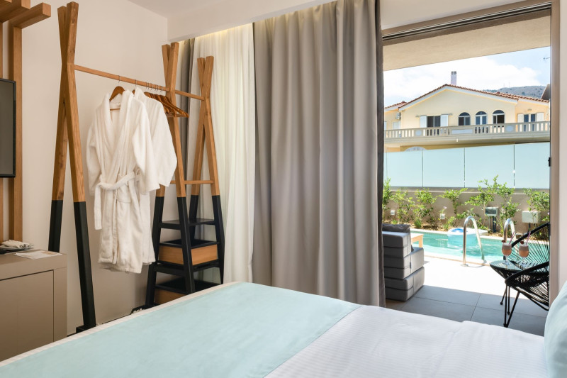 Epos Luxury Beach Hotel
