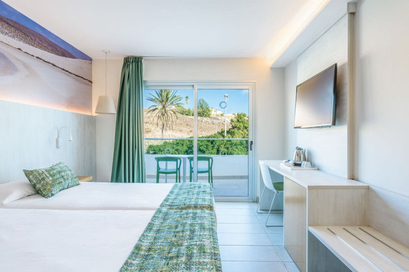 FERGUS Cactus Garden