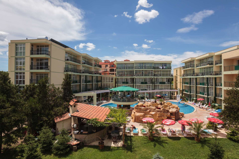 Sunny Day Club Hotel