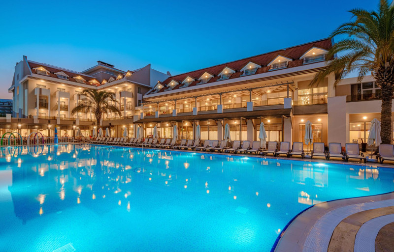 Side Story Resort & Spa