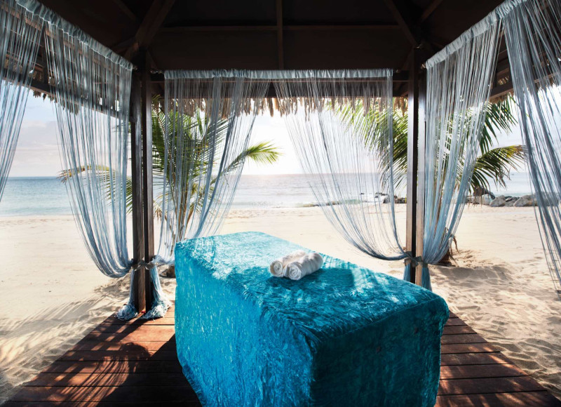 Le Meridien Al Aqah Beach Resort