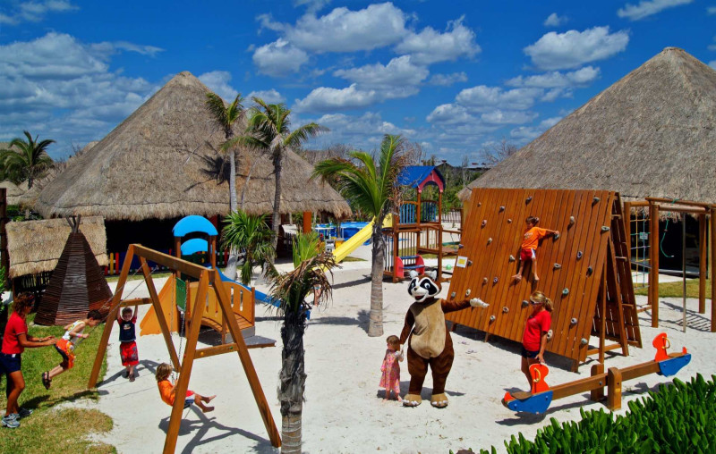 Grand Palladium Kantenah Resort & Spa