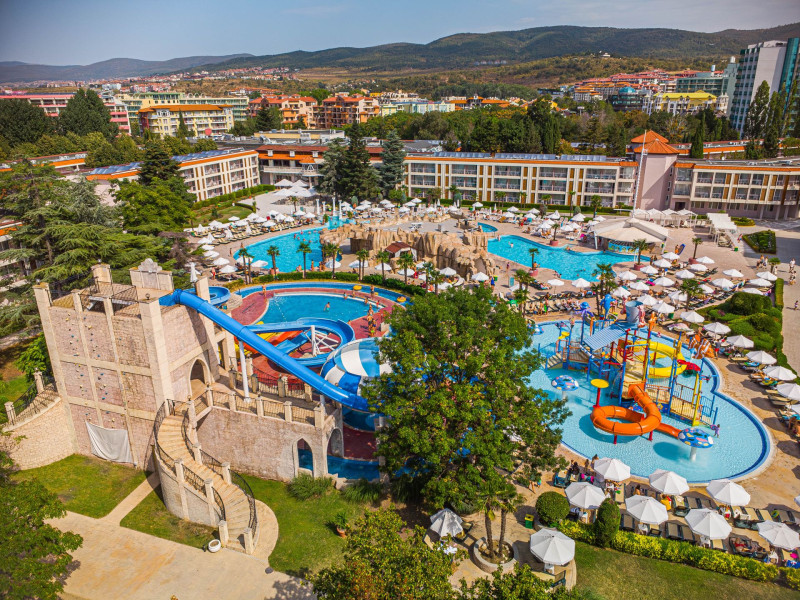 DIT Evrika Beach Club Hotel
