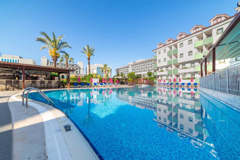 Monachus Hotel & Spa