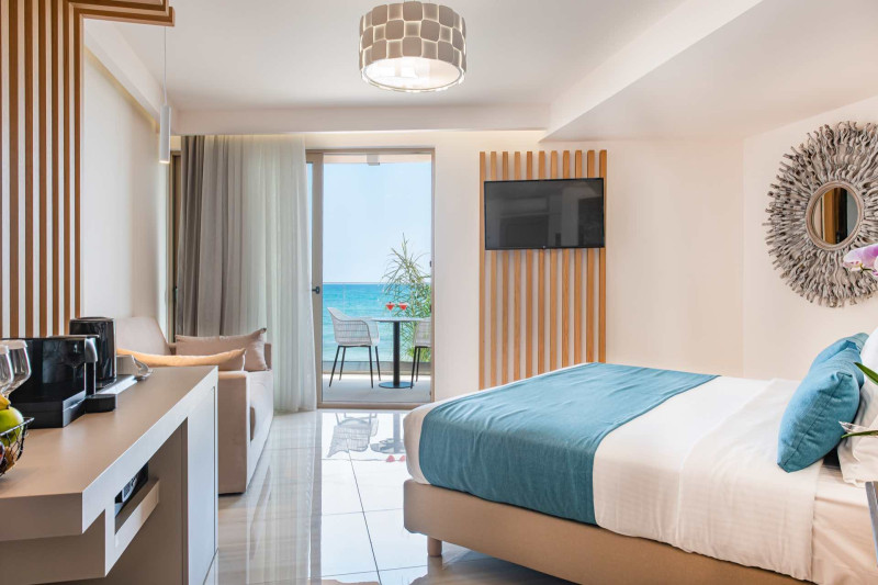 Epos Luxury Beach Hotel