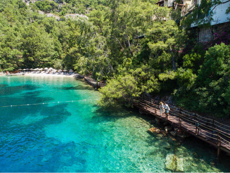 Hillside Beach Club