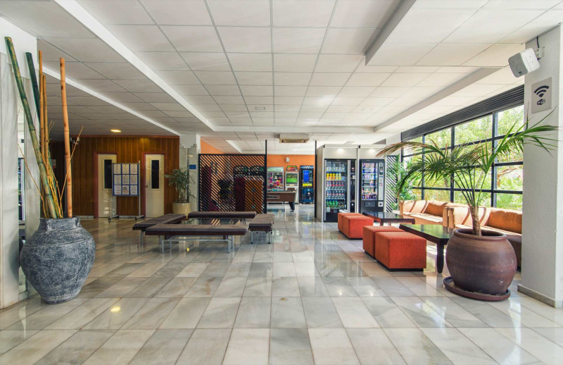 azuLine Mar Amantis I & II