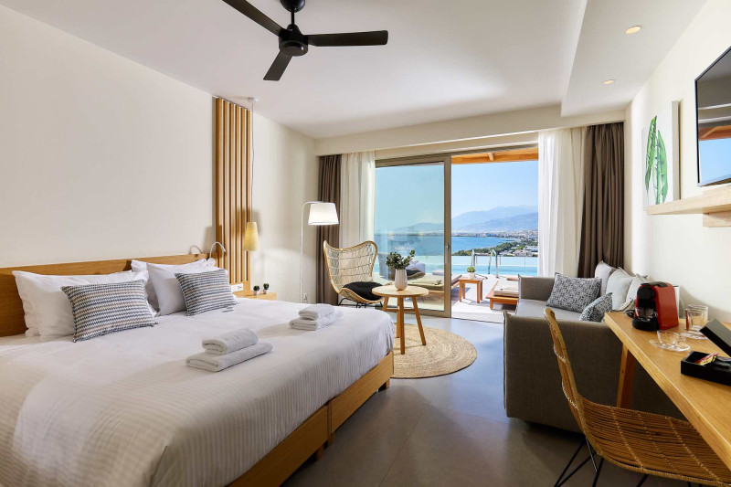Enorme Santanna Beach Resort