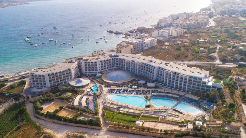 db Seabank Resort & Spa