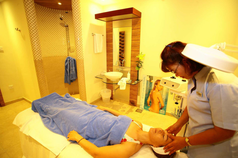 Hilton Al Hamra Beach & Golf Resort