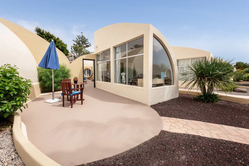 LIVVO Risco del Gato Suites