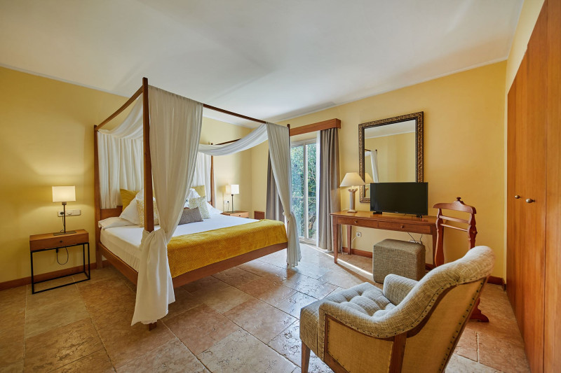 Pula Suites Boutique Resort