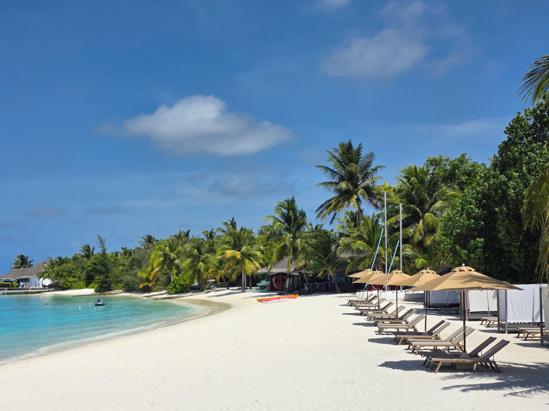 Sheraton Maldives Full Moon Resort & Spa