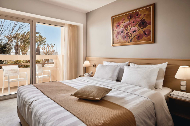 CHC Tylissos Beach