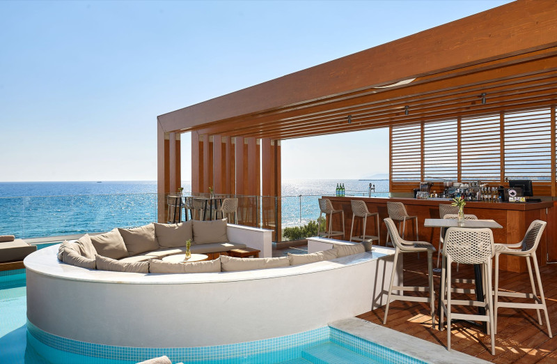 Enorme Santanna Beach Resort