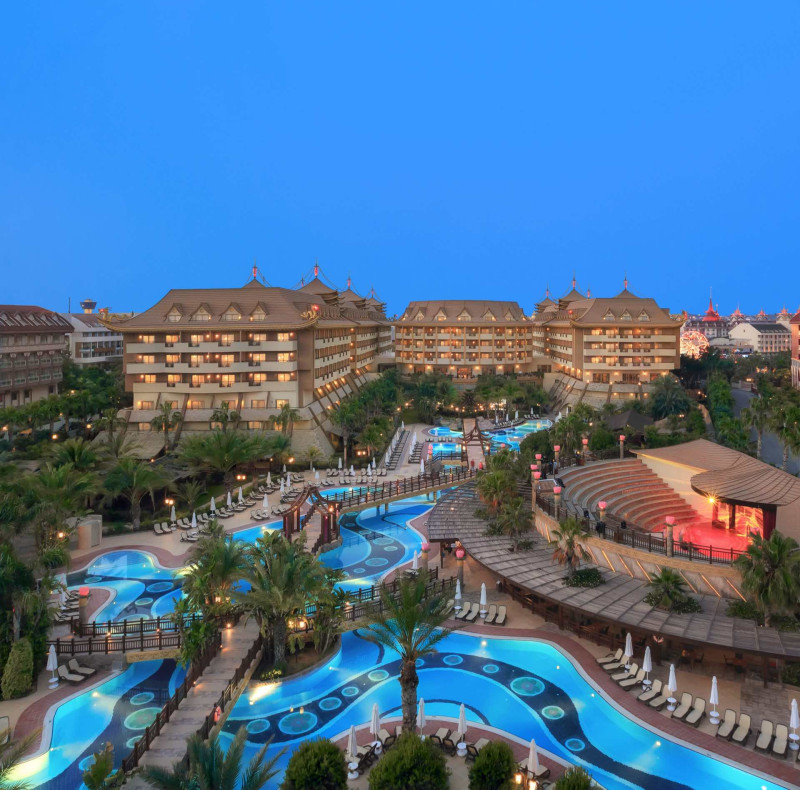 Royal Dragon Hotel