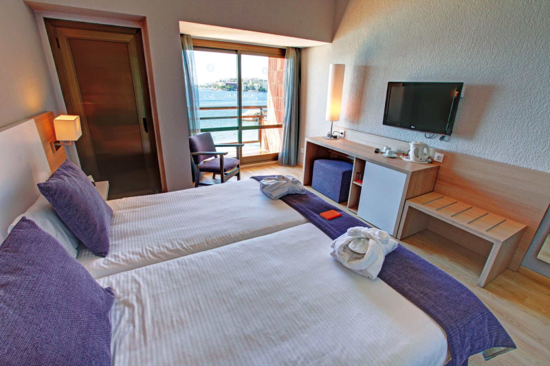 Be Live Adults Only Marivent